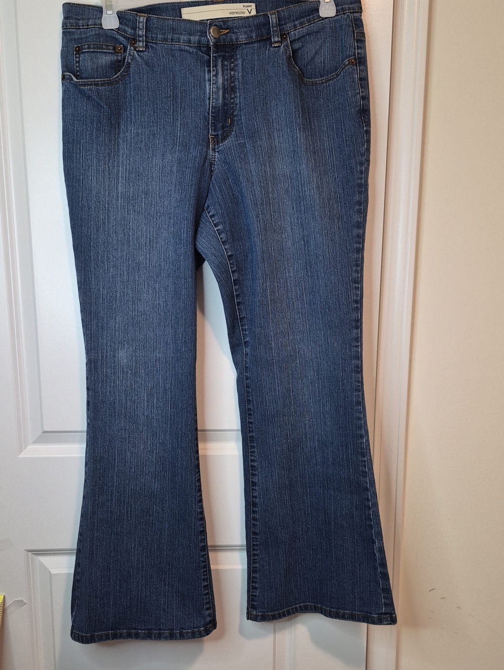 Venezia Women's Dark Blue Flare Jeans Size 16